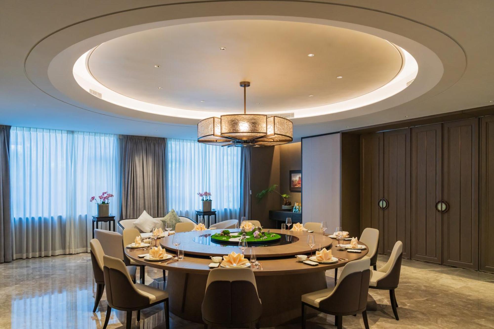 Yuexiu Hotel Guangzhou, Curio Collection By Hilton Kültér fotó