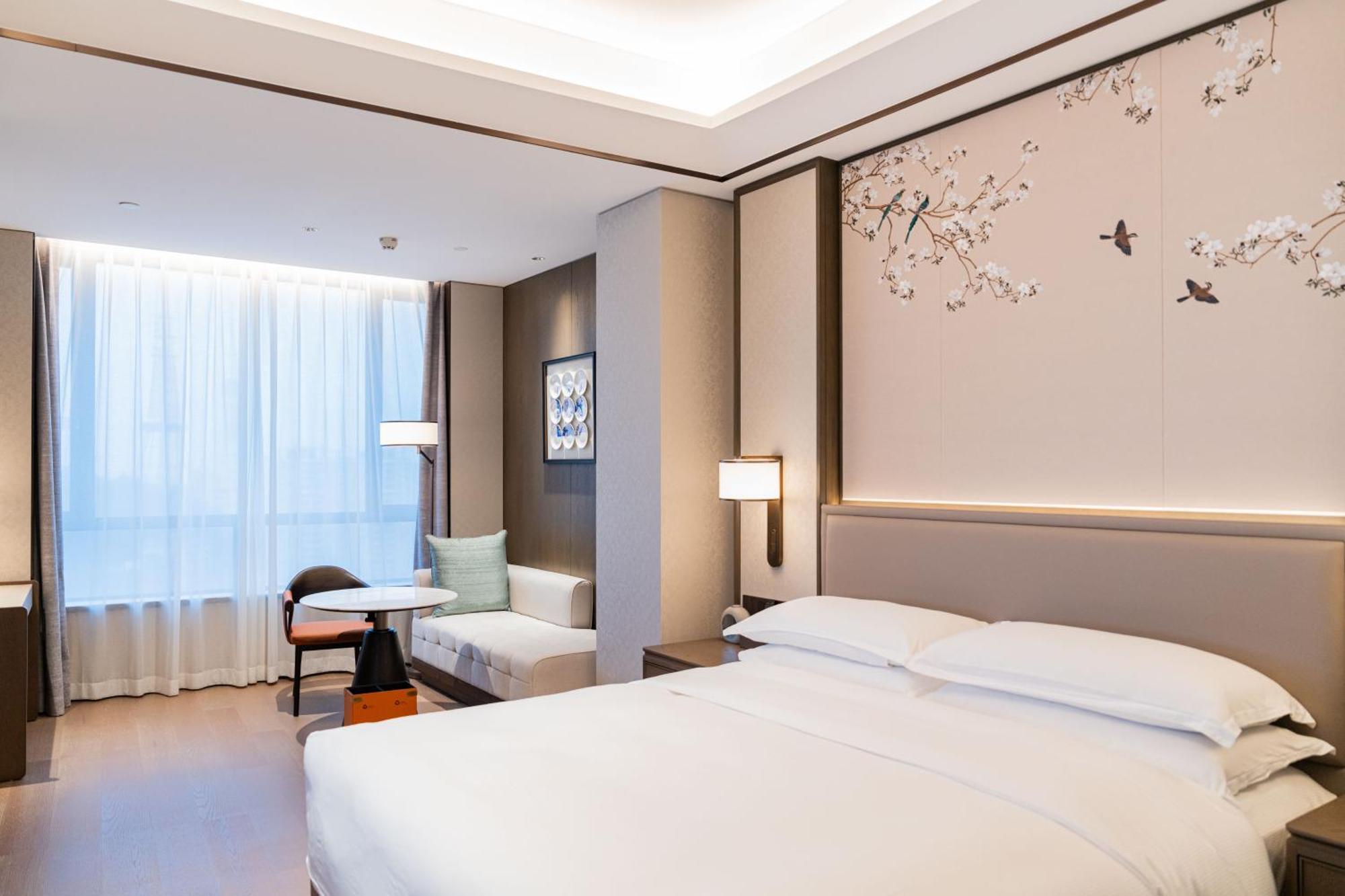 Yuexiu Hotel Guangzhou, Curio Collection By Hilton Kültér fotó