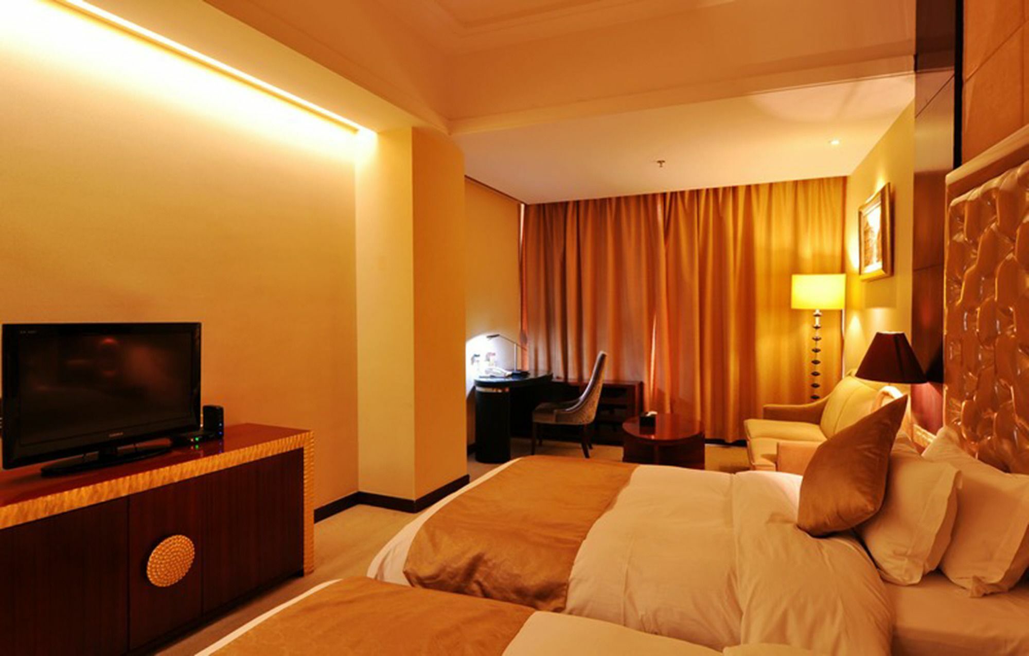Yuexiu Hotel Guangzhou, Curio Collection By Hilton Kültér fotó